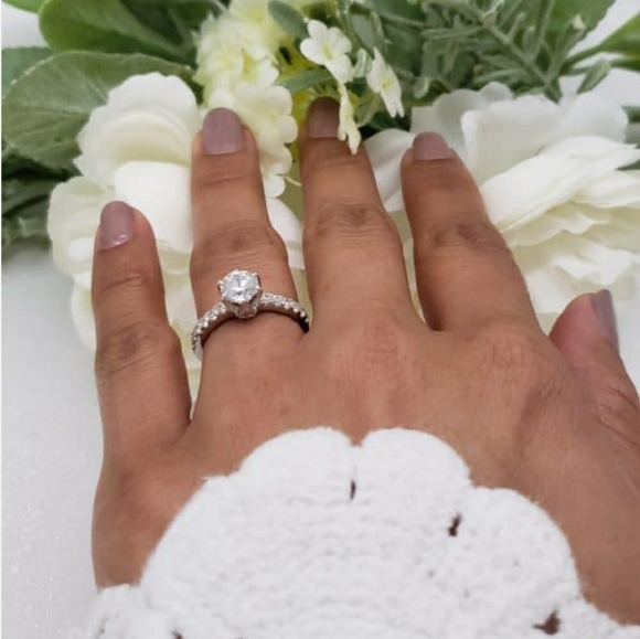 ♥️ Victorian Engagement Ring - Picture 4 of 6